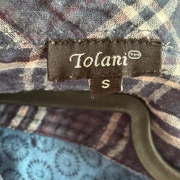 Tolani Plaid Button Down with Back Design - Picture 3 of 5